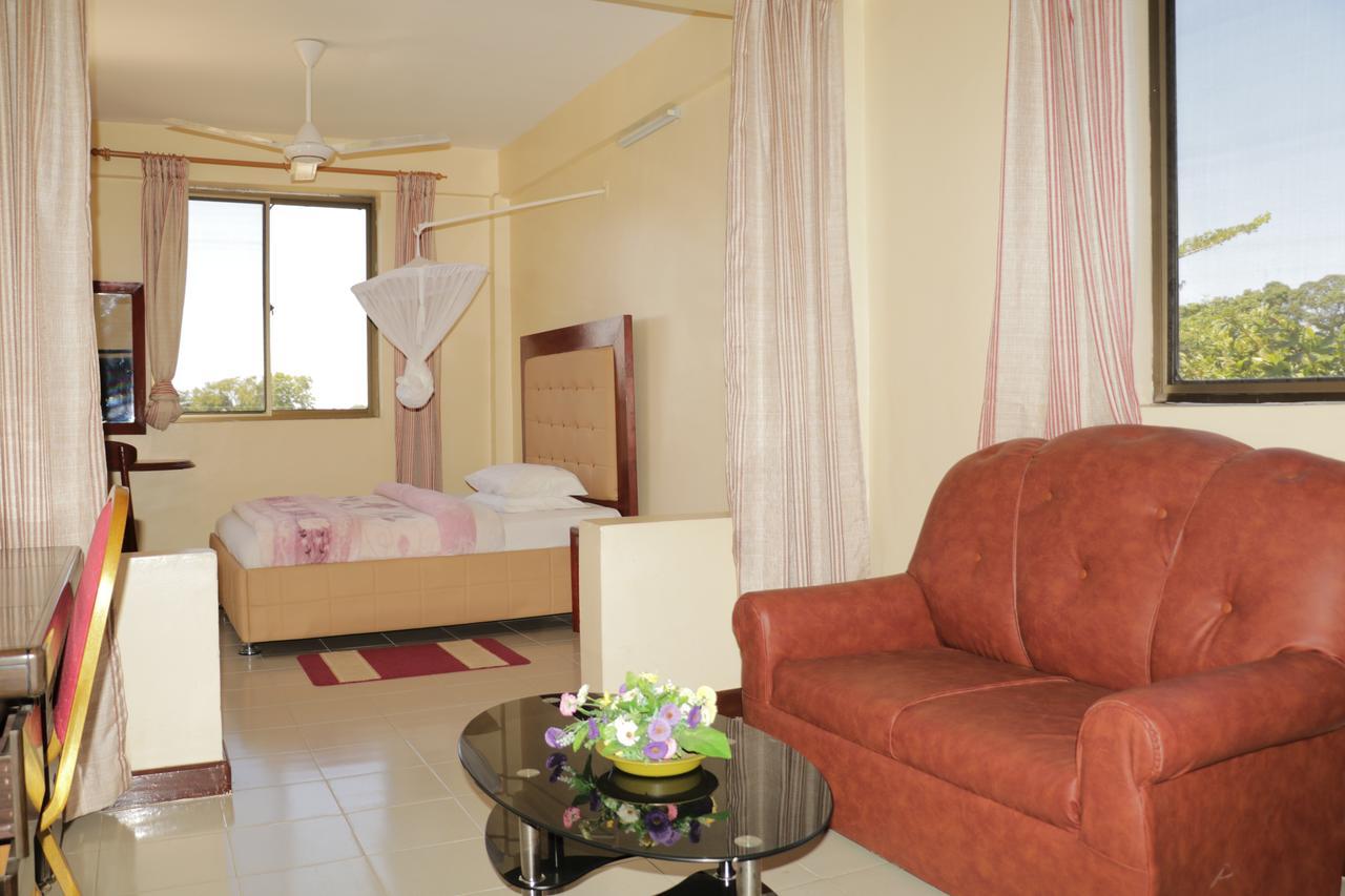 Dolphin Hotel Tanga Dış mekan fotoğraf