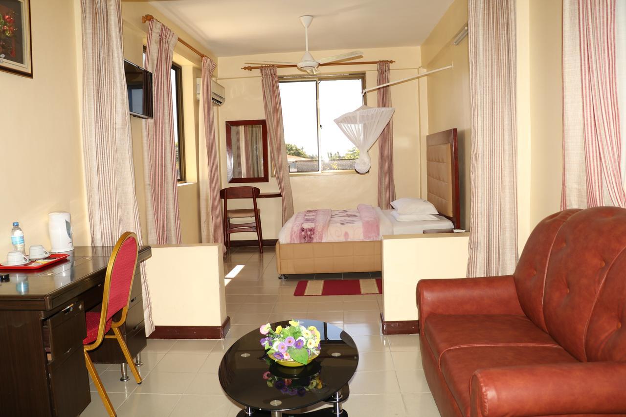 Dolphin Hotel Tanga Dış mekan fotoğraf